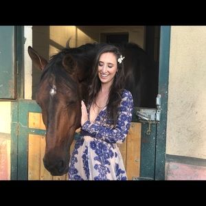 Meet your Posher, Elizabeth